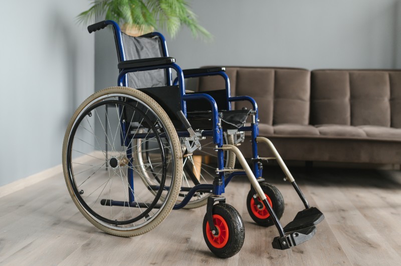 ratiņkrēslu piederumi