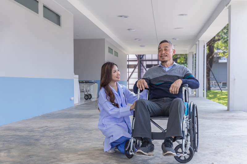 Medicinski invalidski vozički